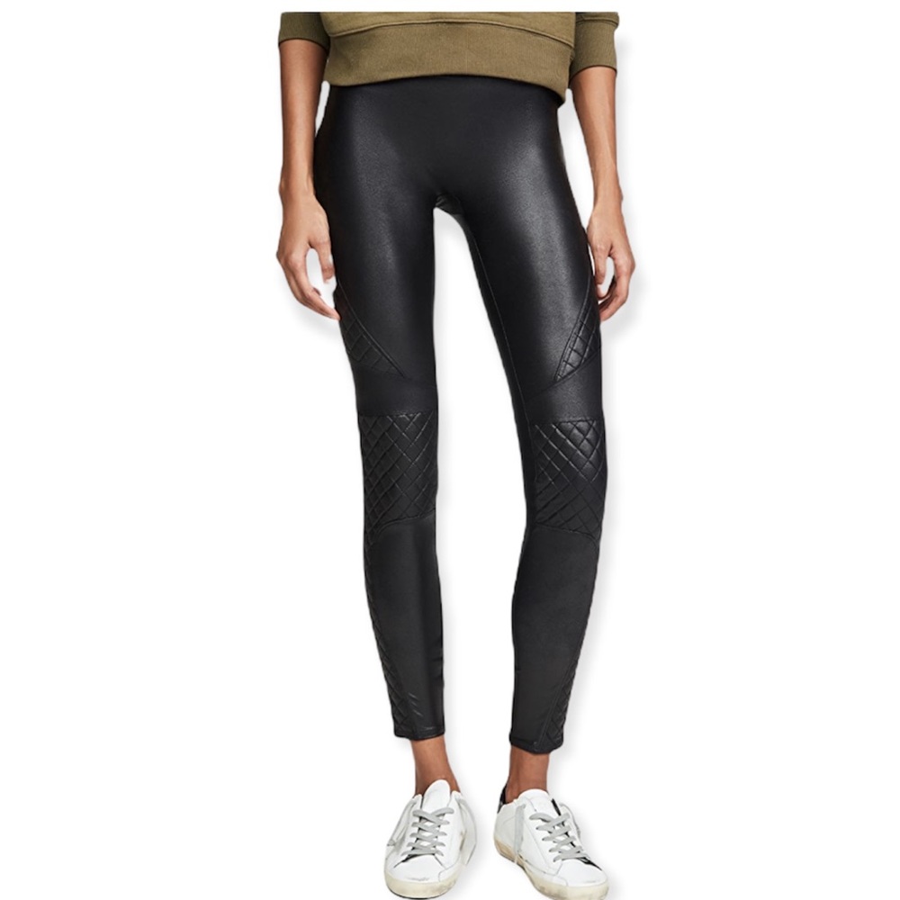 ⭐️⭐️SOLD⭐️⭐️Spanx Black Quilted Faux Leather Leggings S - Picture 3 of 11